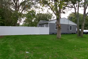 1706 Spur Dr S, Islip, NY 11751 - Photo 5