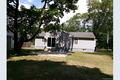 1706 Spur Drive S, Islip, NY 11751 - Photo 19