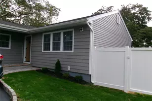 1706 Spur Dr S, Islip, NY 11751 - Photo 25