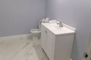 1706 Spur Dr S, Islip, NY 11751 - Photo 13