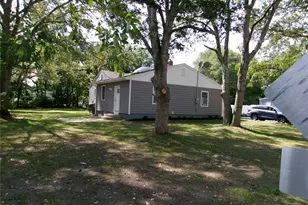 1706 Spur Dr S, Islip, NY 11751 - Photo 17