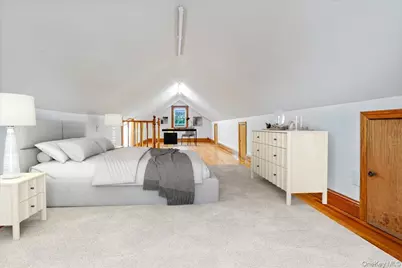 9001 215th Street, Queens Village, NY 11428 - Photo 17