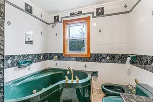 90-01 215th St, Queens Village, NY 11428 - Photo 13