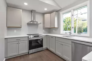 12 Wren Ct, Northport, NY 11768 - Photo 3