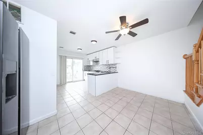 139 Kiswick Street, New York, NY 10306 - Photo 7