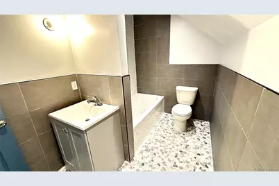 154 Smith Street, Poughkeepsie, NY 12601 - Photo 9