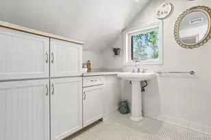 23 Robert Rd, Poughkeepsie, NY 12603 - Photo 17