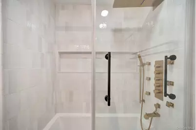 149 Cardinal Road, Levittown, NY 11756 - Photo 15