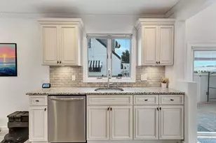 149 Cardinal Rd, Levittown, NY 11756 - Photo 7