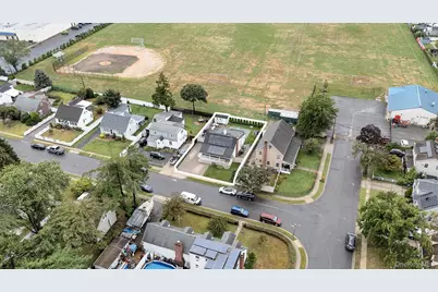 149 Cardinal Road, Levittown, NY 11756 - Photo 27