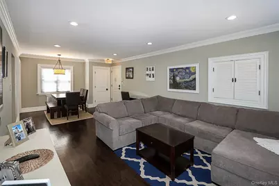 309 Main Street #Unit D, Roslyn, NY 11576 - Photo 11