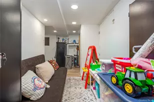 249 N MacQuesten Pkwy, Mount Vernon, NY 10550 - Photo 21