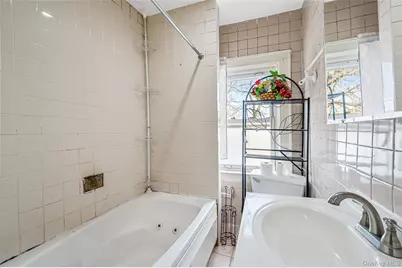 8951 121st Street, Richmond Hill, NY 11418 - Photo 11