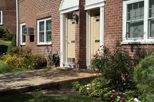 224-65 Kingsbury Ave, Bayside, NY 11364 - Photo 21