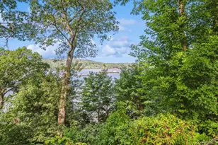 737 N Broadway, Hastings on Hudson, NY 10706 - Photo 17