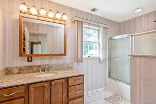 50 Margin Dr W, Shirley, NY 11967 - Photo 37