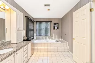 50 Margin Dr W, Shirley, NY 11967 - Photo 39