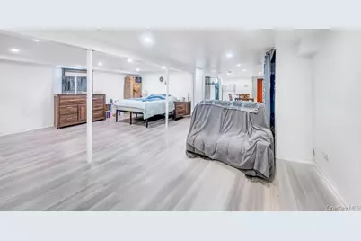 309 Dogwood Road W, Mastic Beach, NY 11951 - Photo 31