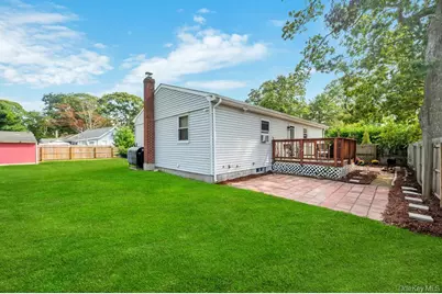 309 Dogwood Road W, Mastic Beach, NY 11951 - Photo 5