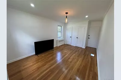 137 Smith #A4, Freeport, NY 11520 - Photo 9