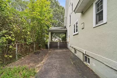 21 Connecticut Avenue, Freeport, NY 11520 - Photo 29