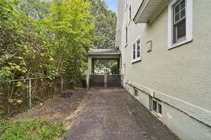 21 Connecticut Ave, Freeport, NY 11520 - Photo 29