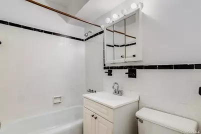 83-60 118th Street #3G, Kew Gardens, NY 11415 - Photo 7