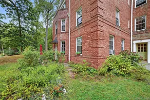 64 Pinewood Rd, Hartsdale, NY 10530 - Photo 25