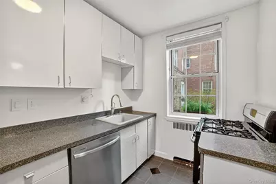 64 Pinewood Road #TB, Hartsdale, NY 10530 - Photo 13