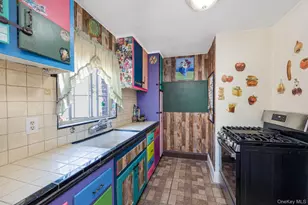 631-27 Fitchett St, Rego Park, NY 11374 - Photo 23