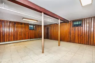 631-27 Fitchett St, Rego Park, NY 11374 - Photo 25