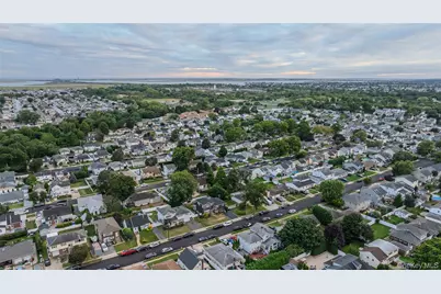 3608 Tonopah Street, Seaford, NY 11783 - Photo 45