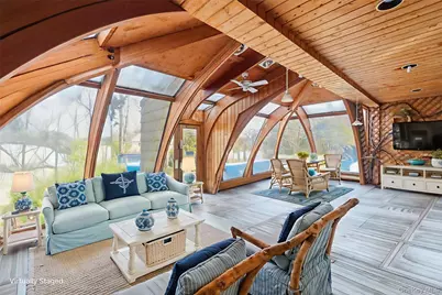 9 Beatrice Lane, Glen Cove, NY 11542 - Photo 3