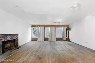 9 Beatrice Ln, Glen Cove, NY 11542 - Photo 23