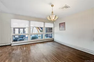 9 Beatrice Ln, Glen Cove, NY 11542 - Photo 17