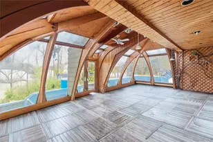 9 Beatrice Ln, Glen Cove, NY 11542 - Photo 21