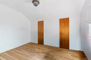 9 Beatrice Ln, Glen Cove, NY 11542 - Photo 15