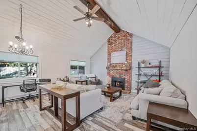 9 Carston Street W, Selden, NY 11784 - Photo 3