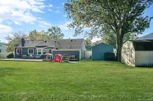 9 Carston St W, Selden, NY 11784 - Photo 27