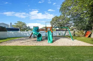 9 Carston St W, Selden, NY 11784 - Photo 25