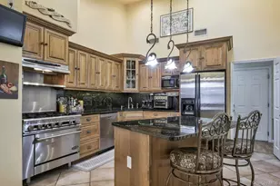 4 E Hill Dr, Smithtown, NY 11787 - Photo 11