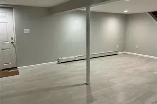 9 Holt St, Amityville, NY 11701 - Photo 21