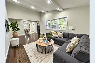 9 Holt Street, Amityville, NY 11701 - Photo 9