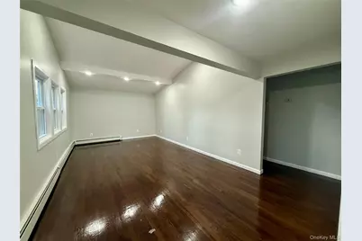 9 Holt Street, Amityville, NY 11701 - Photo 19