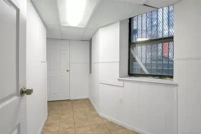 2400 Davidson Avenue #Ground FL Office, Bronx, NY 10468 - Photo 11