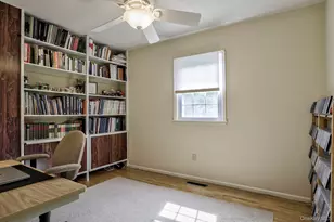 12 Foxdale Ct, Huntington Station, NY 11746 - Photo 33