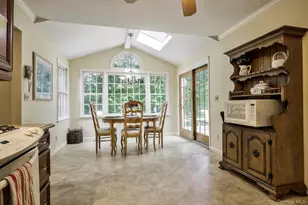 12 Foxdale Ct, Huntington Station, NY 11746 - Photo 17