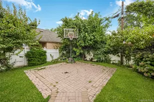 76-27 175th St, Fresh Meadows, NY 11366 - Photo 33