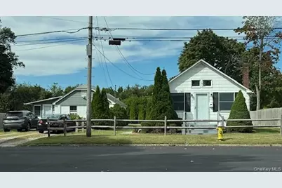 19 Carlson Lane, East Northport, NY 11731 - Photo 1