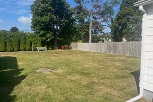 19 Carlson Ln, East Northport, NY 11731 - Photo 25